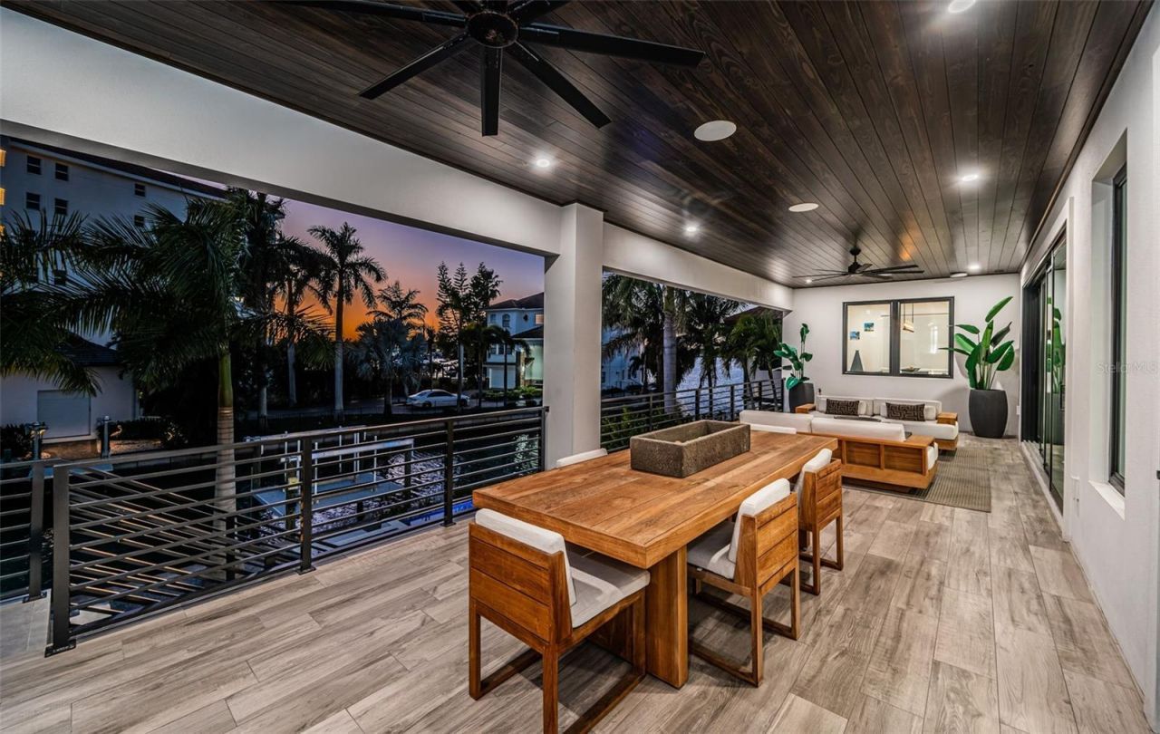 218 Sydney Lane, Redington Shores, FL 33708 Photo