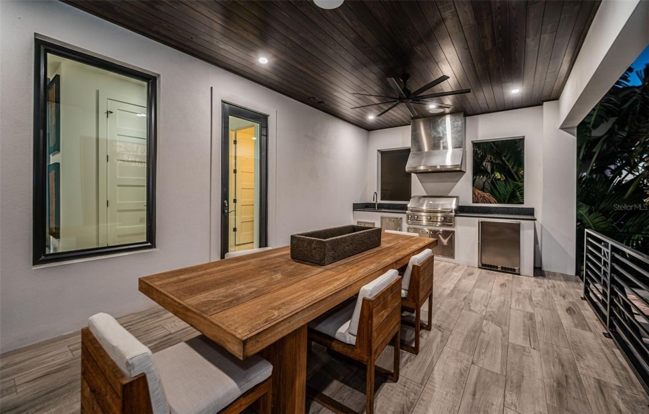 218 Sydney Lane, Redington Shores, FL 33708 Photo