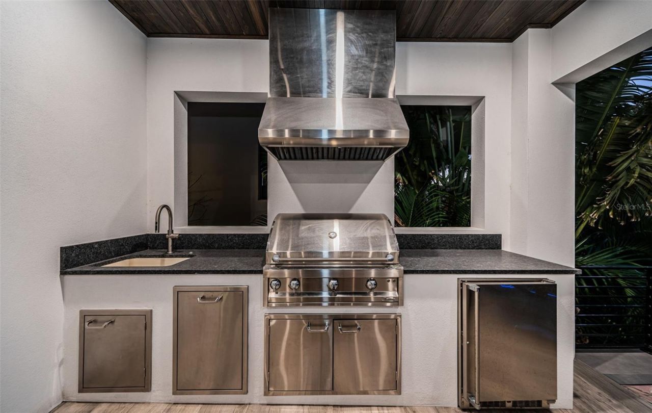 218 Sydney Lane, Redington Shores, FL 33708 Photo