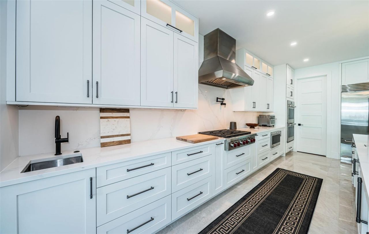 218 Sydney Lane, Redington Shores, FL 33708 Photo