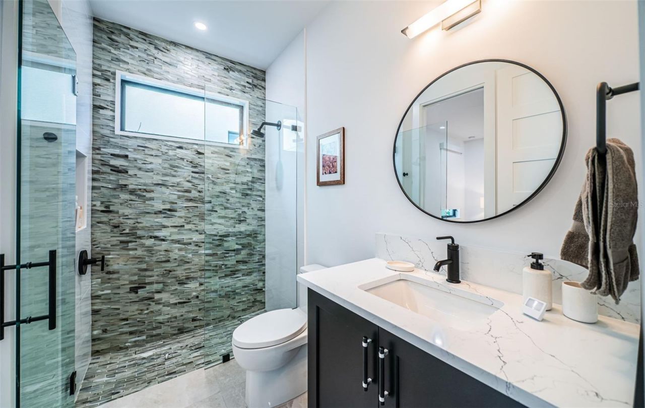 218 Sydney Lane, Redington Shores, FL 33708 Photo