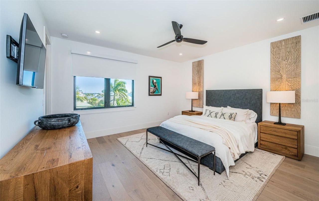 218 Sydney Lane, Redington Shores, FL 33708 Photo