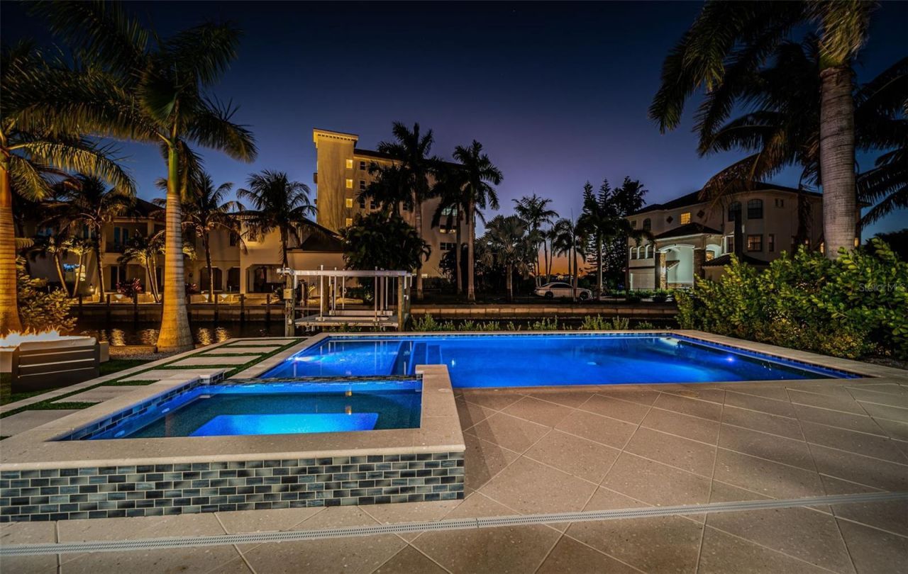 218 Sydney Lane, Redington Shores, FL 33708 Photo