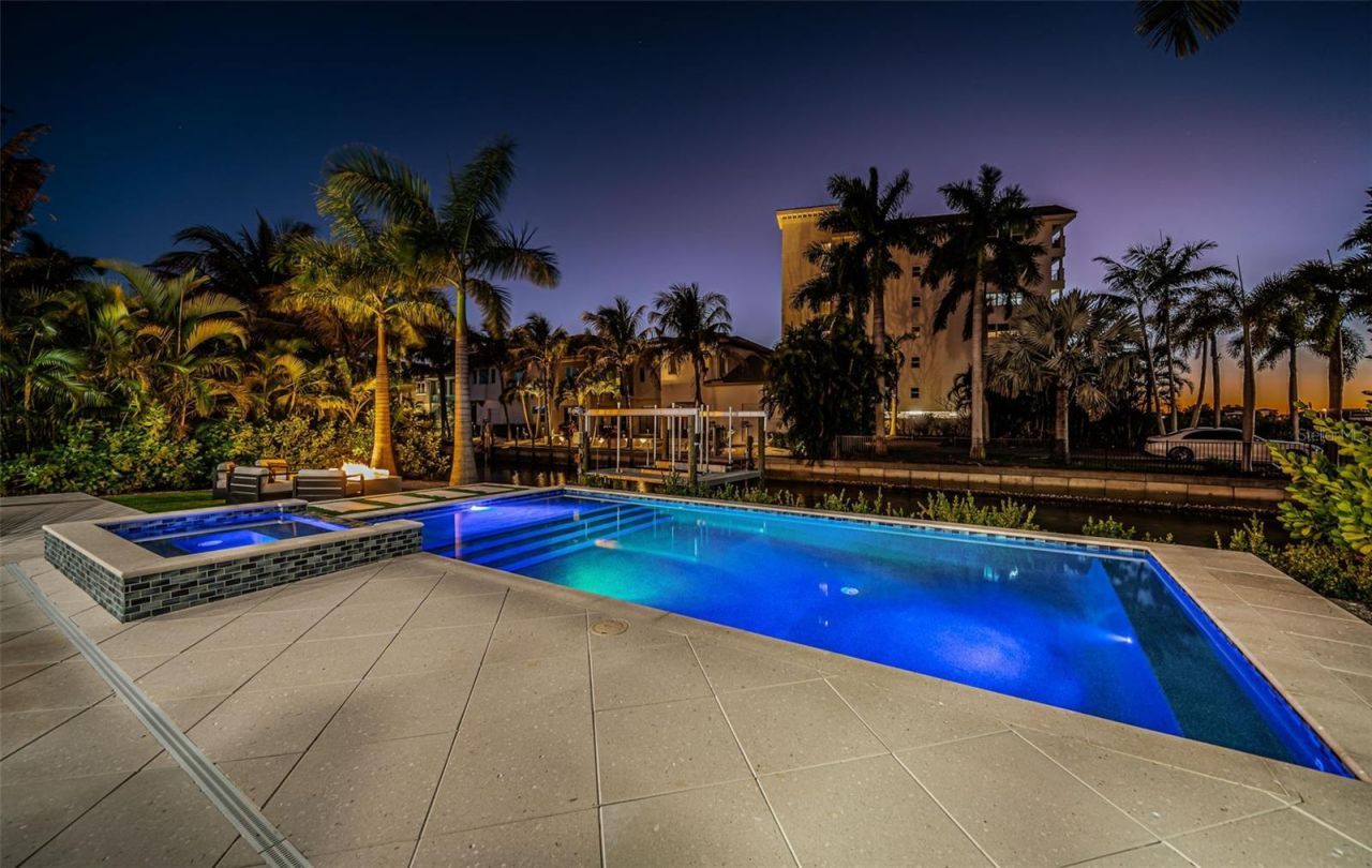 218 Sydney Lane, Redington Shores, FL 33708 Photo