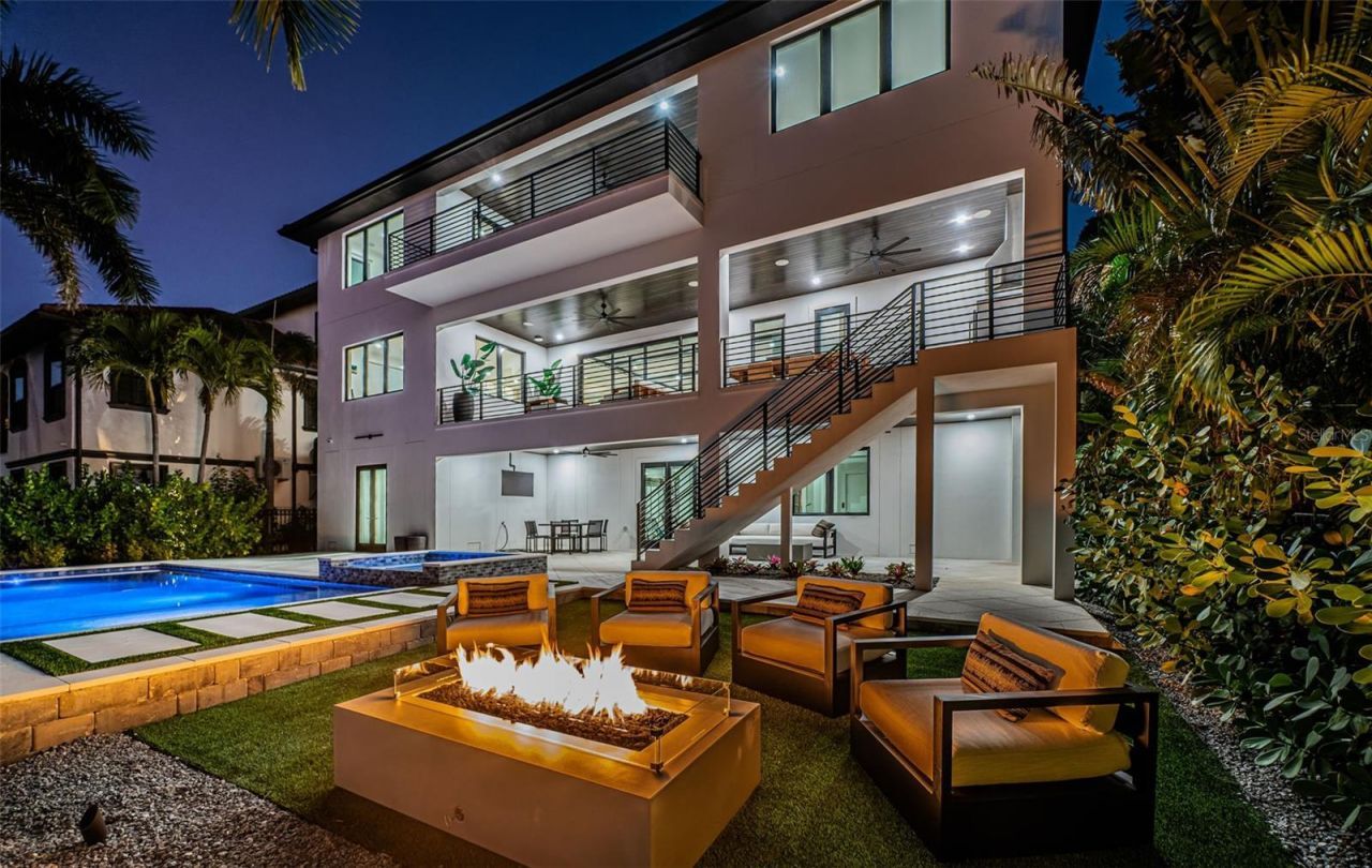 218 Sydney Lane, Redington Shores, FL 33708 Photo