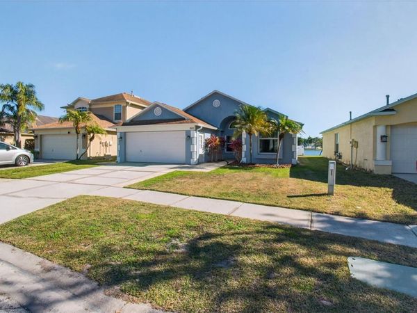 8621 MANASSAS ROAD, TAMPA, FL 33635