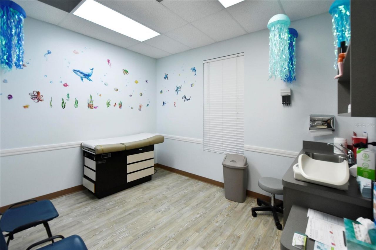 1812 Health Care Drive, New Port Richey, FL 34655 Photo