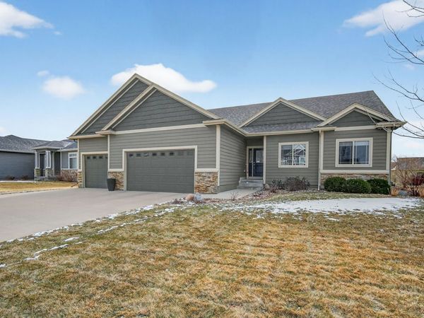 1329 NE 49th Street, Ankeny, IA 50021