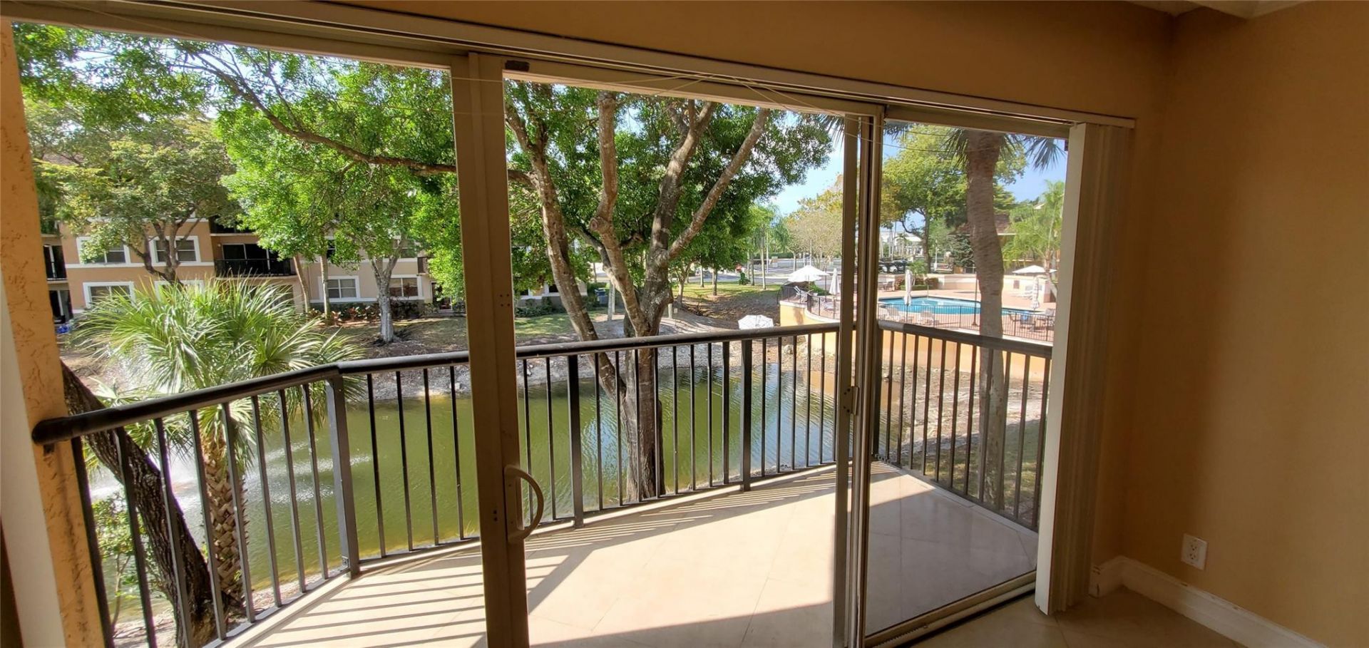 8781 Wiles Rd, Unit 202, Coral Springs, FL 33067 Photo