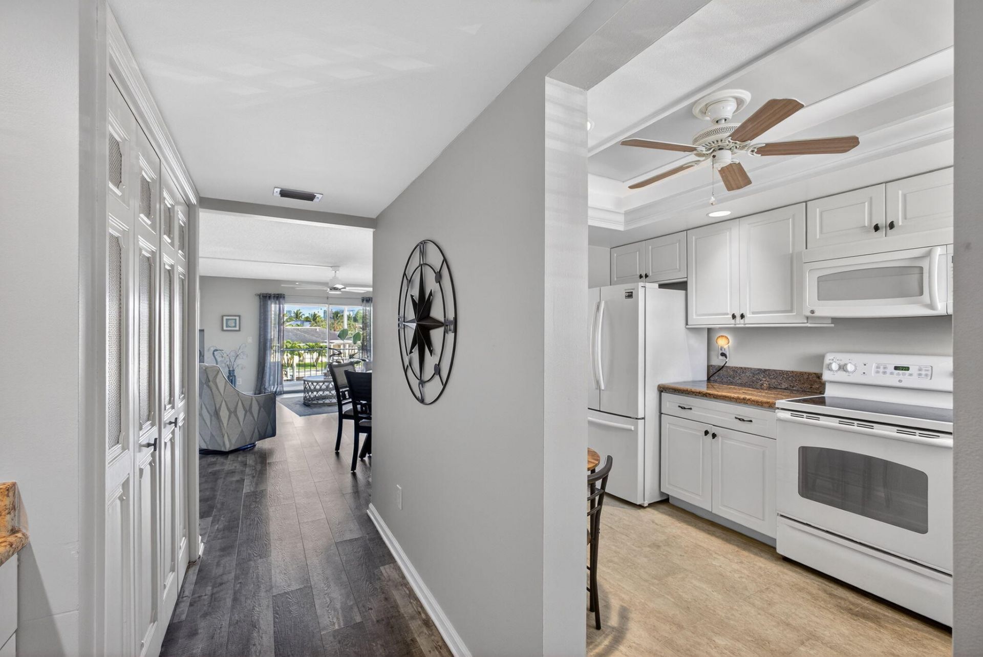 1160 Sugar Sands Boulevard, Unit 297, Singer Island, FL 33404 Photo