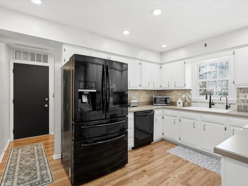 708 Damon Drive, Washington Court House, OH 43160 Photo 11