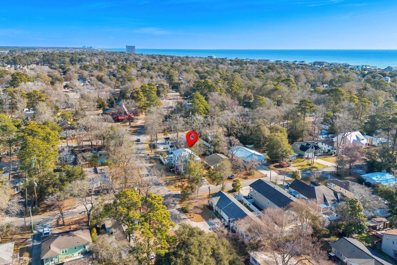 628 1st Ave. N Photo 2