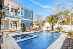 628 1st Ave. N photo 4