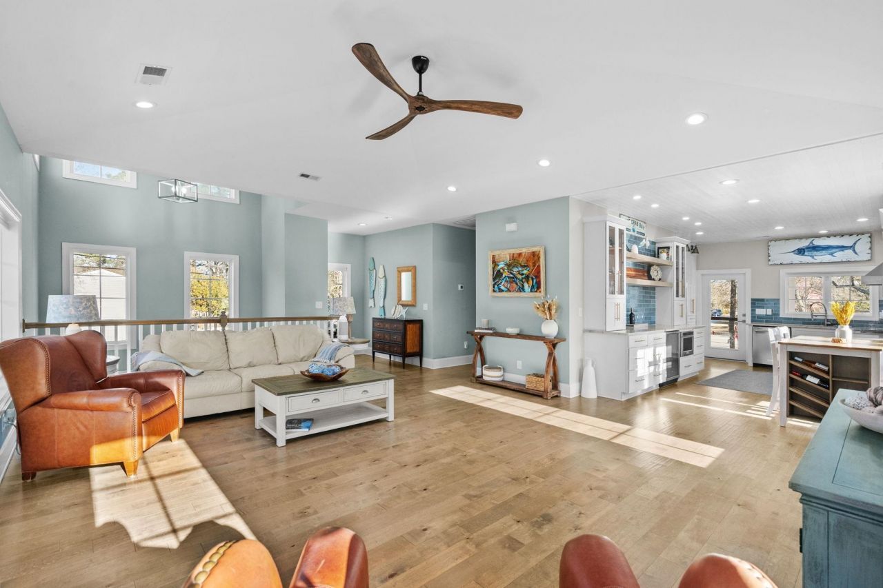 628 1st Ave. N Photo 8