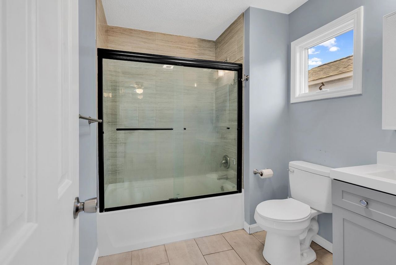 829 9th Ave. S Photo 17