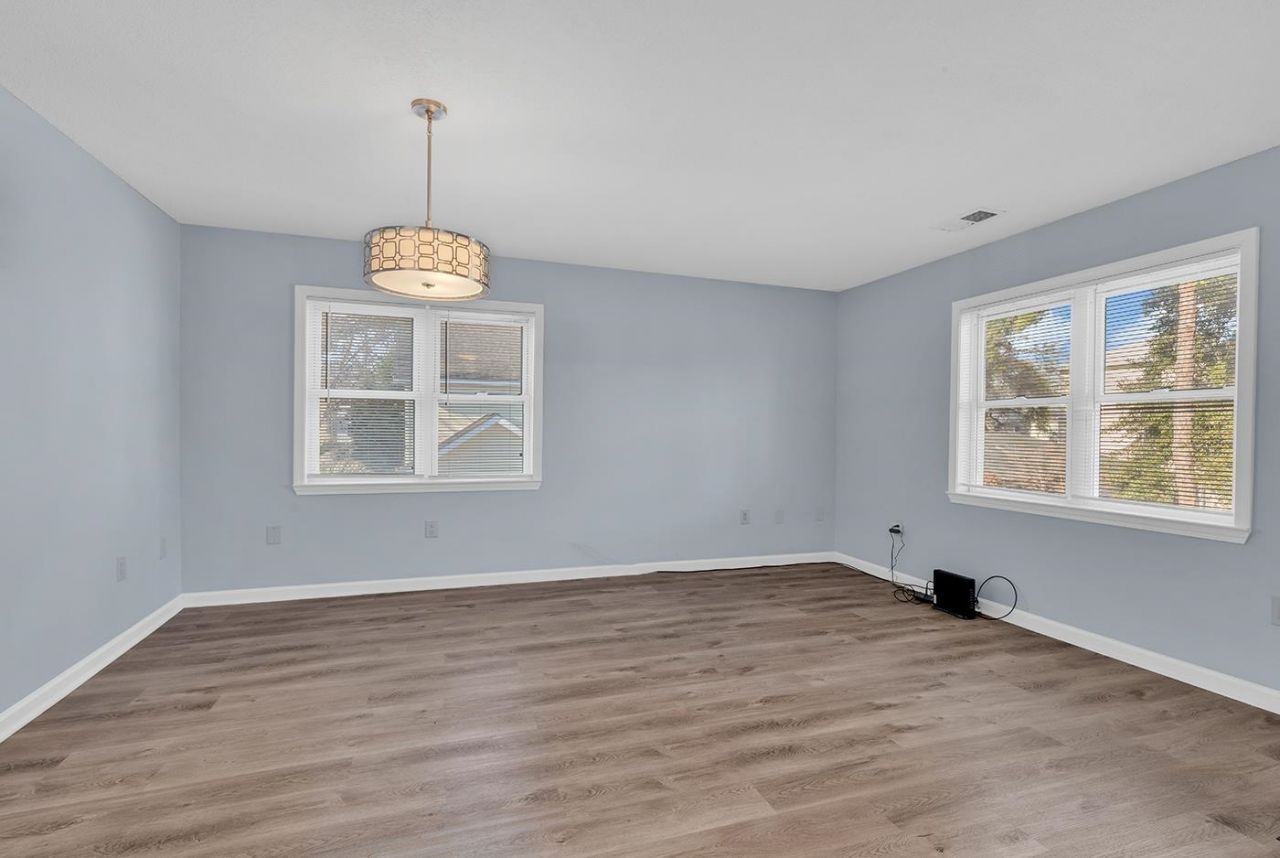 829 9th Ave. S Photo 4