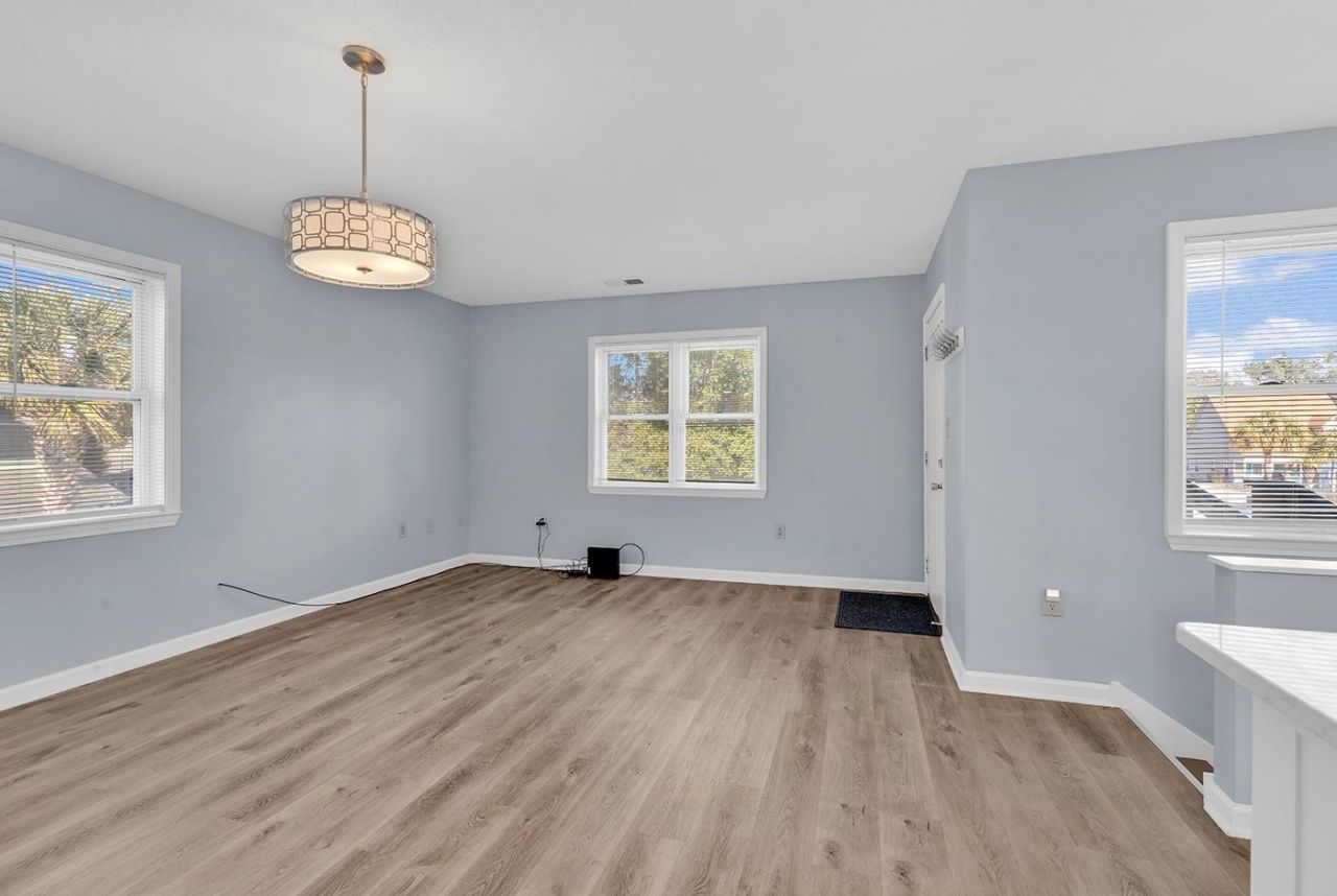 829 9th Ave. S Photo 8