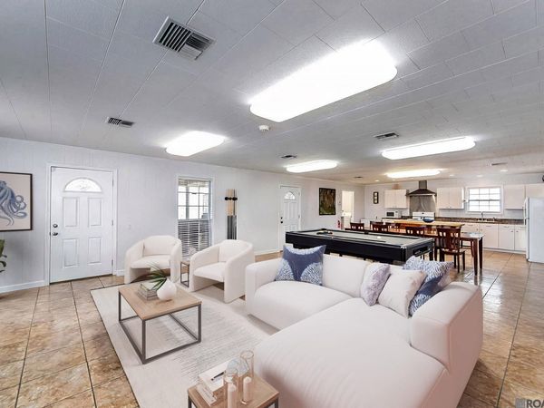 988 Four Point Rd, Dulac, LA 70353