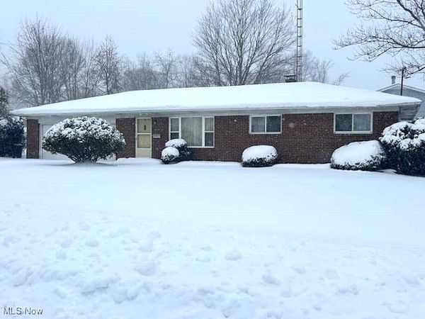 4138 Genevieve Boulevard, Stow, OH 44224