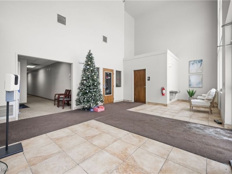 32875 Solon Road, Solon, OH 44139 Photo 24