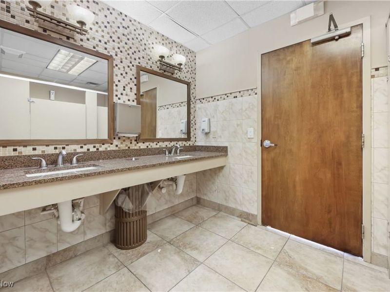 32875 Solon Road, Solon, OH 44139 Photo 31