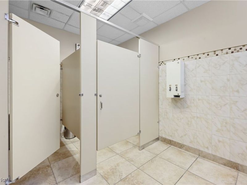 32875 Solon Road, Solon, OH 44139 Photo 32