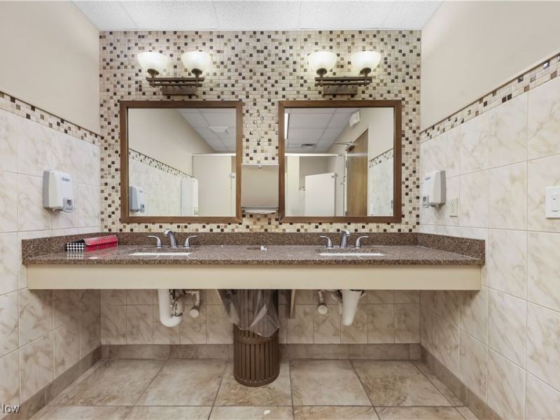 32875 Solon Road, Solon, OH 44139 Photo 33