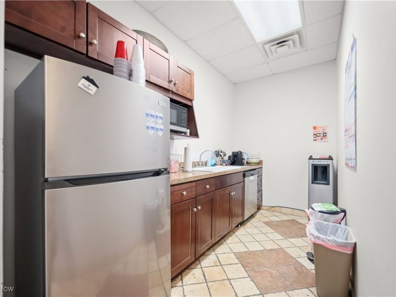 32875 Solon Road, Solon, OH 44139 Photo 43