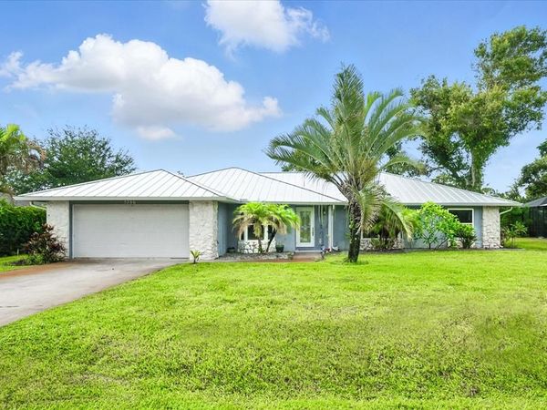 5706 Paleo Pines CIR, Ft. Pierce, FL 34951