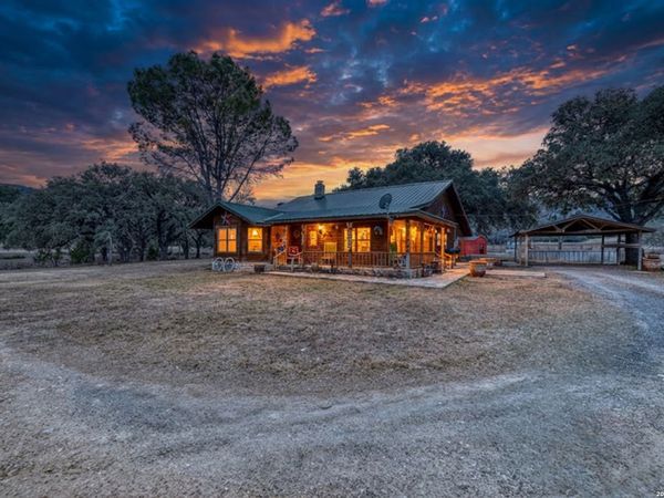 969 WALTER WHITE RANCH RD, Leakey, TX 78873