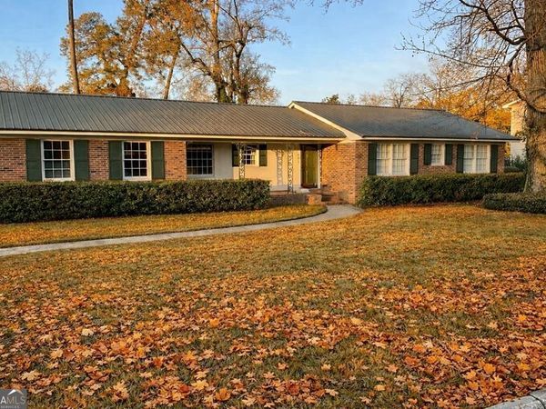 102 Starmount Drive, Valdosta, GA 31602