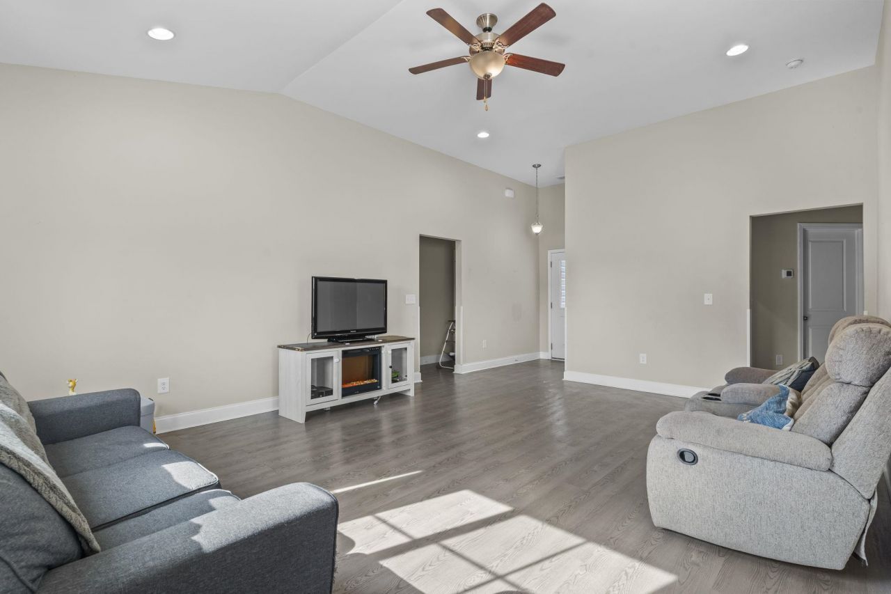 431 Hallie Martin Rd. Photo 10