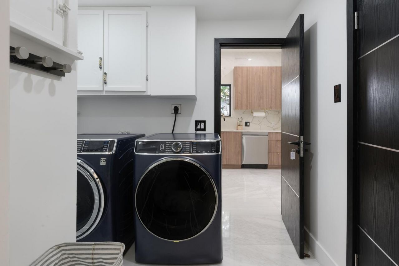 1629 S Lakeside Drive, Lake Worth Beach, FL 33460 Photo