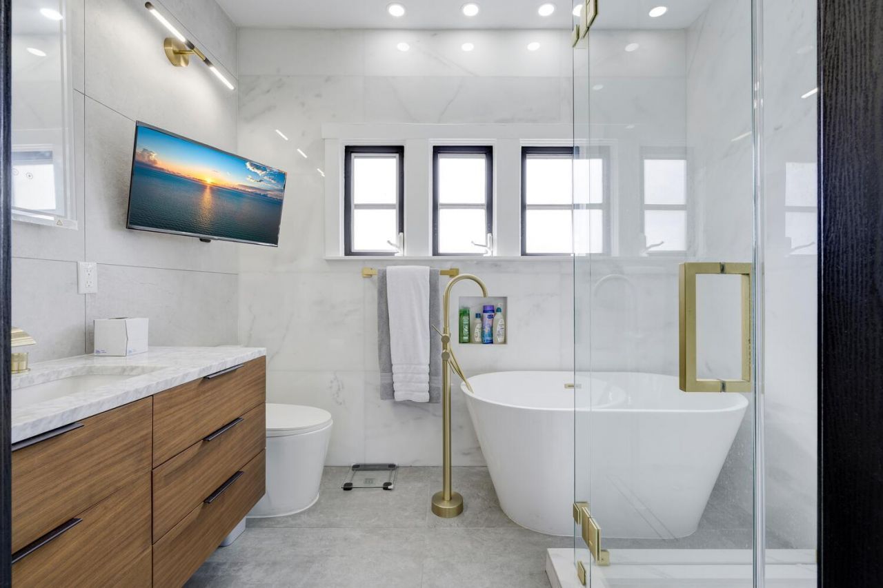 1629 S Lakeside Drive, Lake Worth Beach, FL 33460 Photo