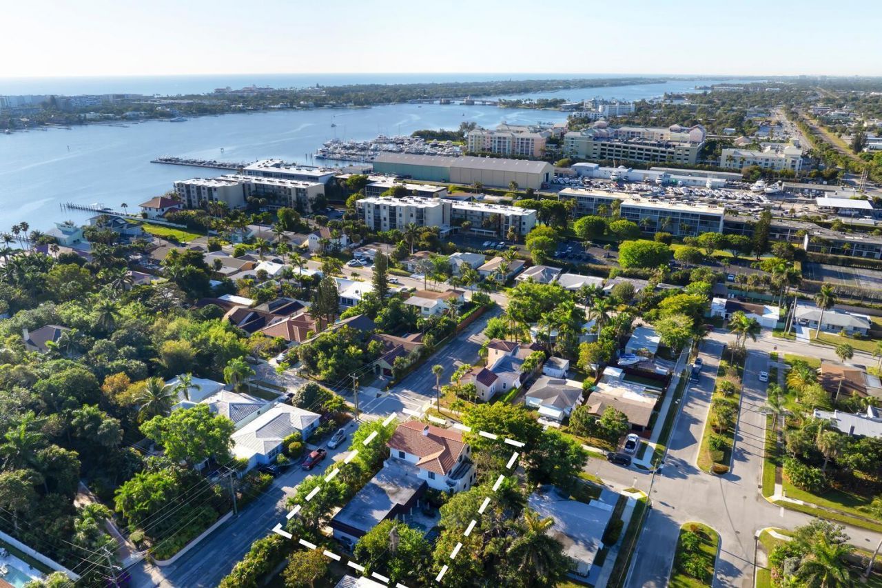 1629 S Lakeside Drive, Lake Worth Beach, FL 33460 Photo