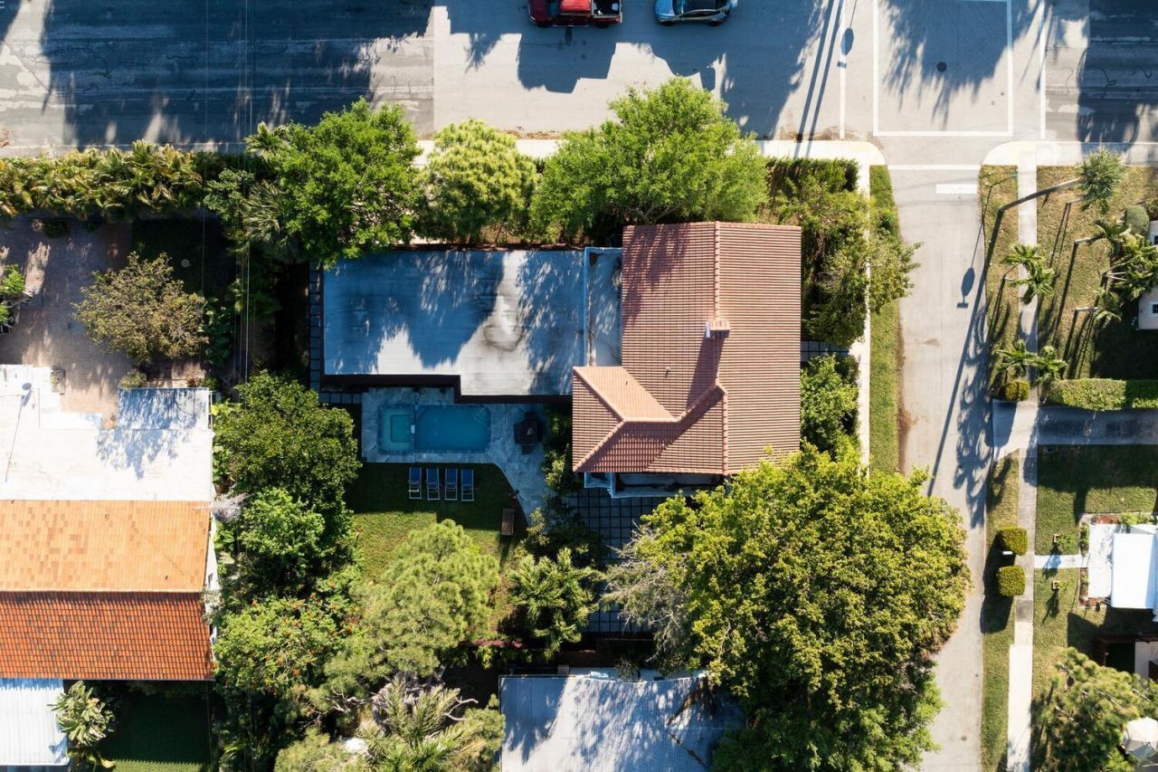 1629 S Lakeside Drive, Lake Worth Beach, FL 33460 Photo