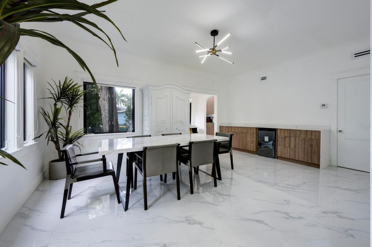 1629 S Lakeside Drive, Lake Worth Beach, FL 33460 Photo