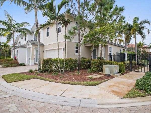 6993 Pines Circle, Unit 6993, Coconut Creek, FL 33073