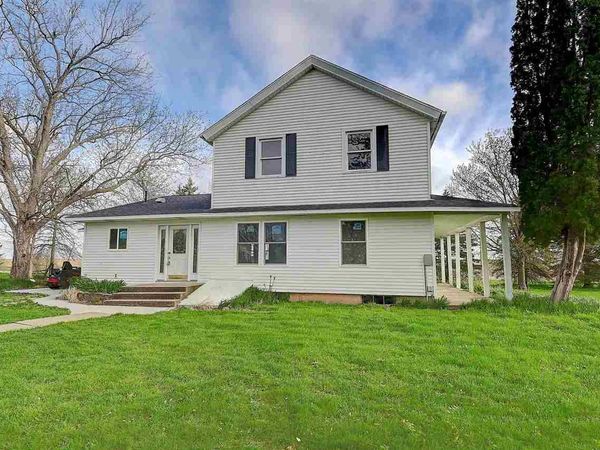 1210 Davis Avenue, West Liberty, IA 52776