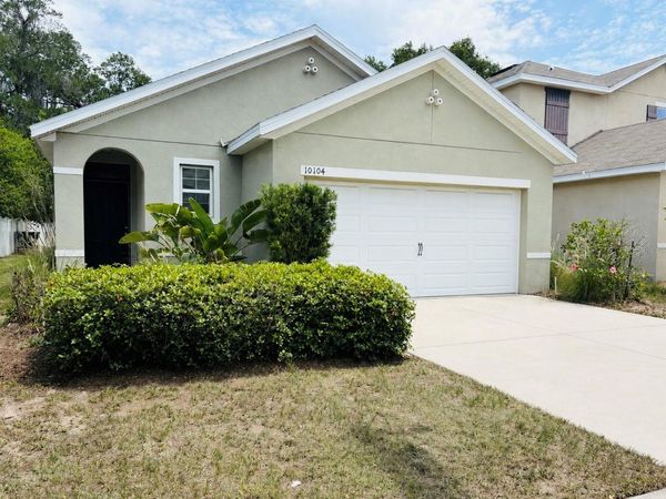 10104 HAWK STORM AVENUE, TAMPA, FL 33610