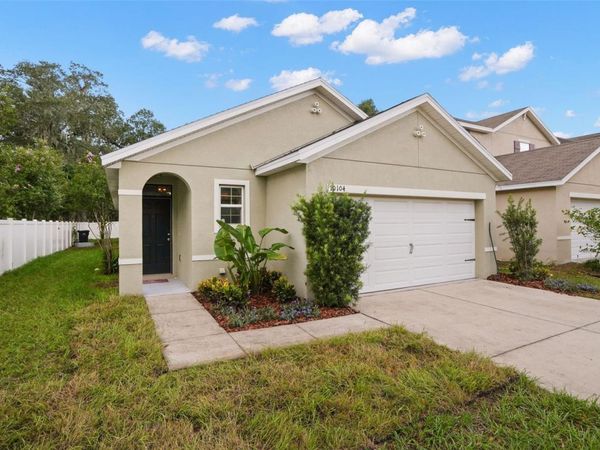 10104 HAWK STORM AVENUE, TAMPA, FL 33610