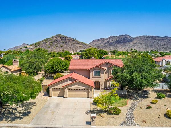 4750 W SADDLEHORN Road, Phoenix, AZ 85083