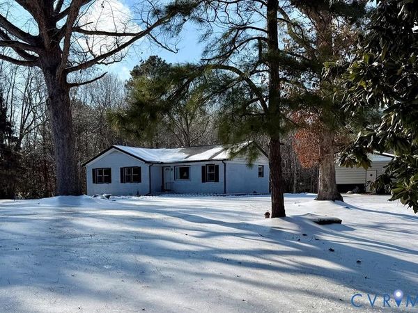 2539 Hampton Hall Road , Callao, VA 22435