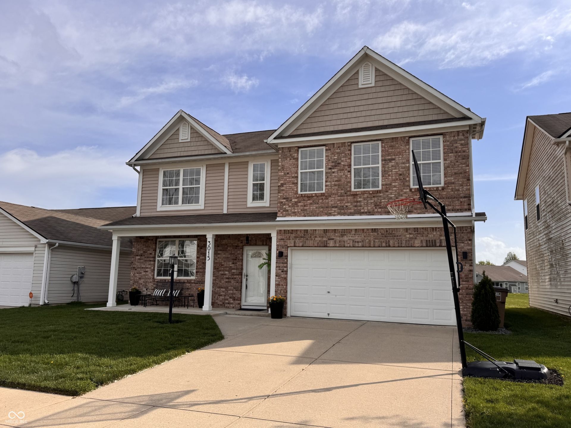 3015 Parkview Drive, Columbus, IN 47201 Main Photo