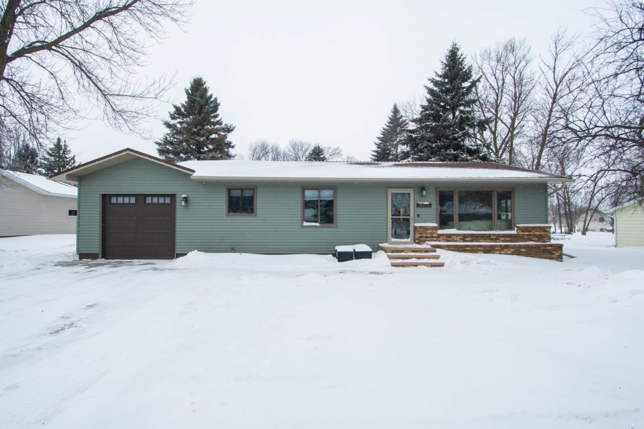 809 Westgate Circle, Hawley, MN 56549 Main Photo
