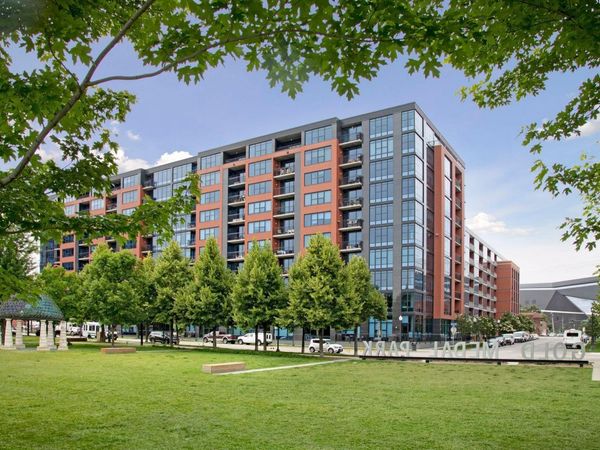 215 10th Avenue S, Unit 211, Minneapolis, MN 55415