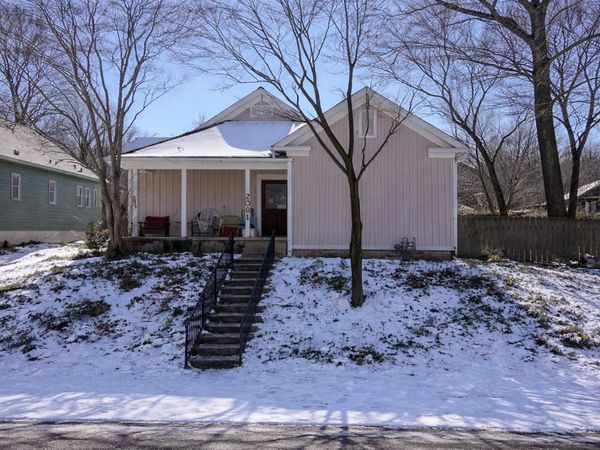 2061 PEABODY AVE, Memphis, TN 38104