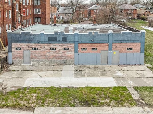 12062 Broadstreet Avenue , Detroit, MI 48204