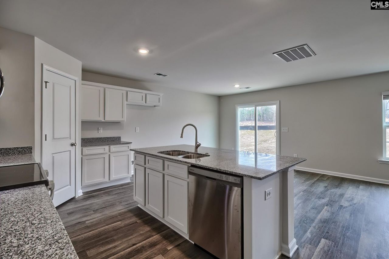 2416 Bold Ruler Road Photo 9