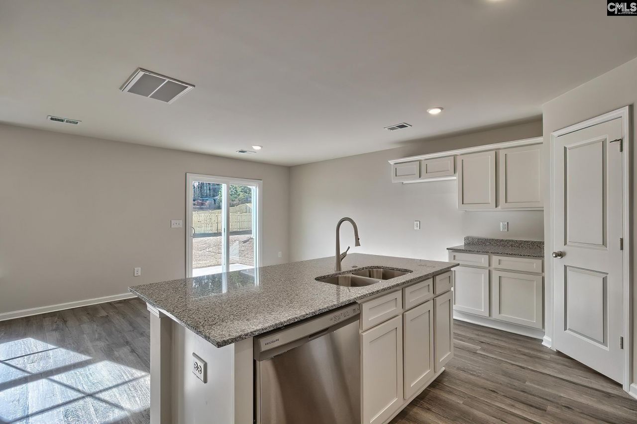 2416 Bold Ruler Road Photo 11